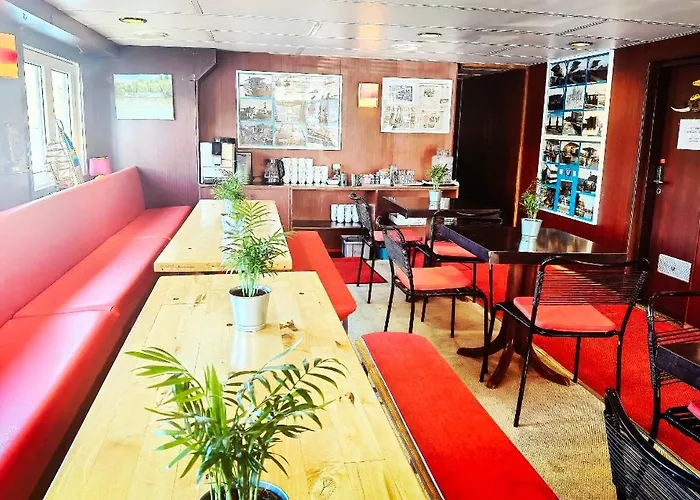 Shipotel-Berlin Gmbh, Shipotel Eastern & Shipotel Western