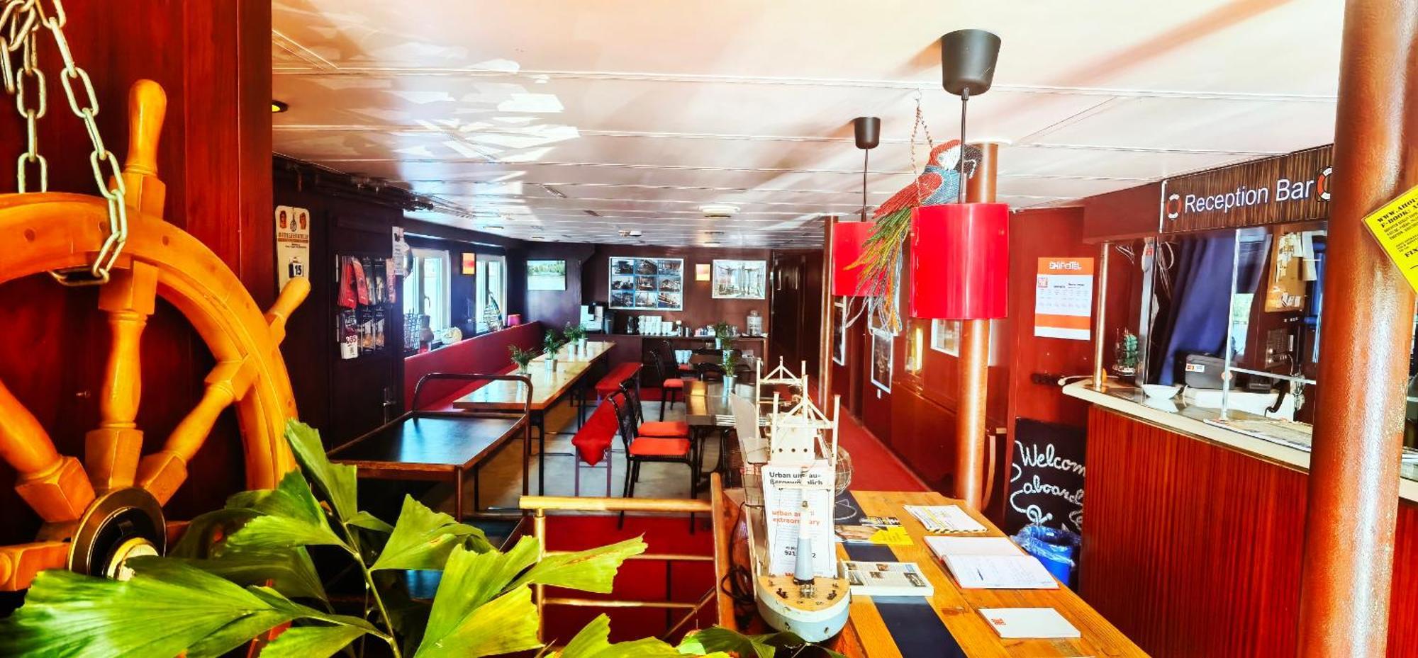 Shipotel-berlin Gmbh, Shipotel Eastern & Shipotel Western Hotel Berlijn