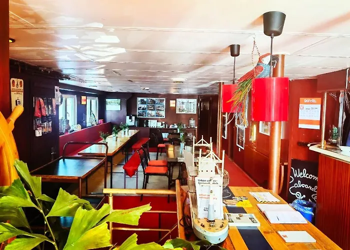 Shipotel-Berlin Gmbh, Shipotel Eastern & Shipotel Western